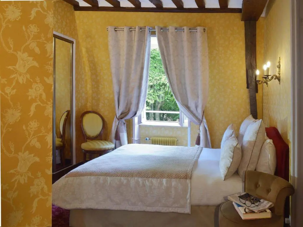 Htel dArgouges - Chambres