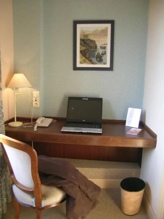Comfort room