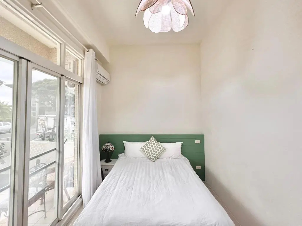 Standard Double room with balcony (full double bed)