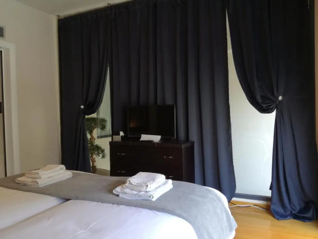 Airathens Suites