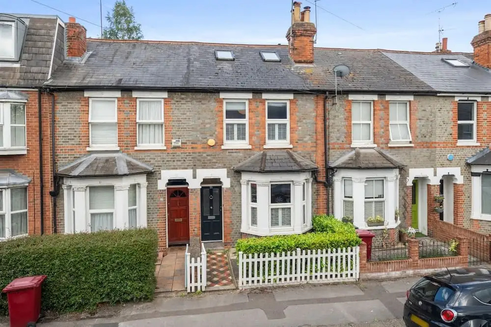 Reading Station - Modern Home w Garden Sleeps 6