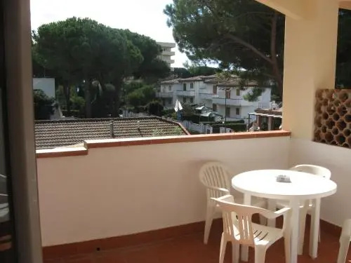 Balcony & Terrace