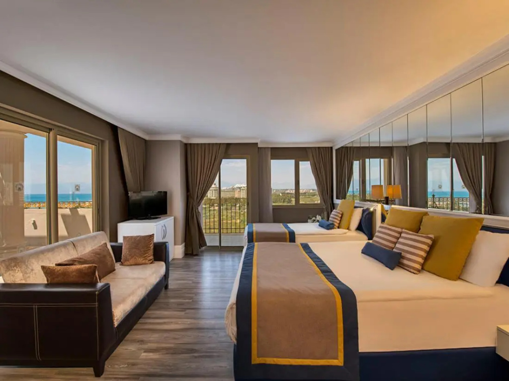 Deluxe Family room