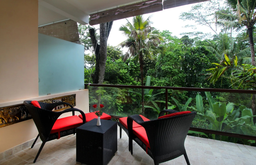 Balcony & Terrace