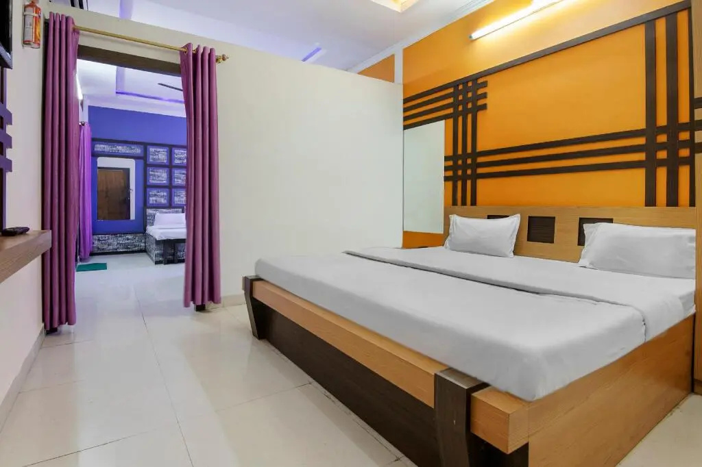 Hotel Jay Bhavani by OYO Rooms