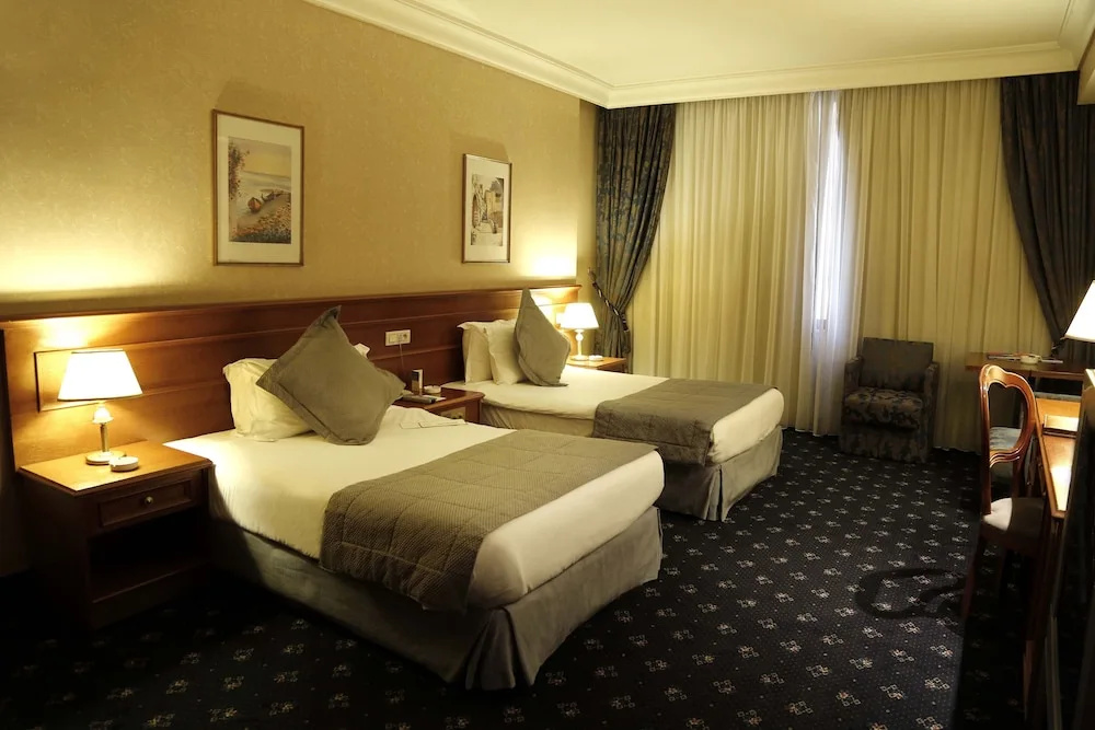 Classic room with balcony and with city view