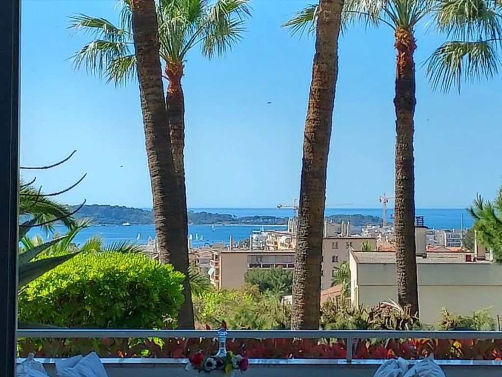Beach & Waterfront