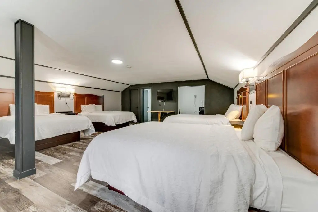 Standard Family room
