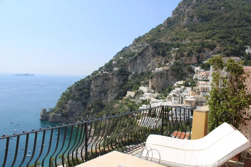 Double Suite with sea view (full double bed)
