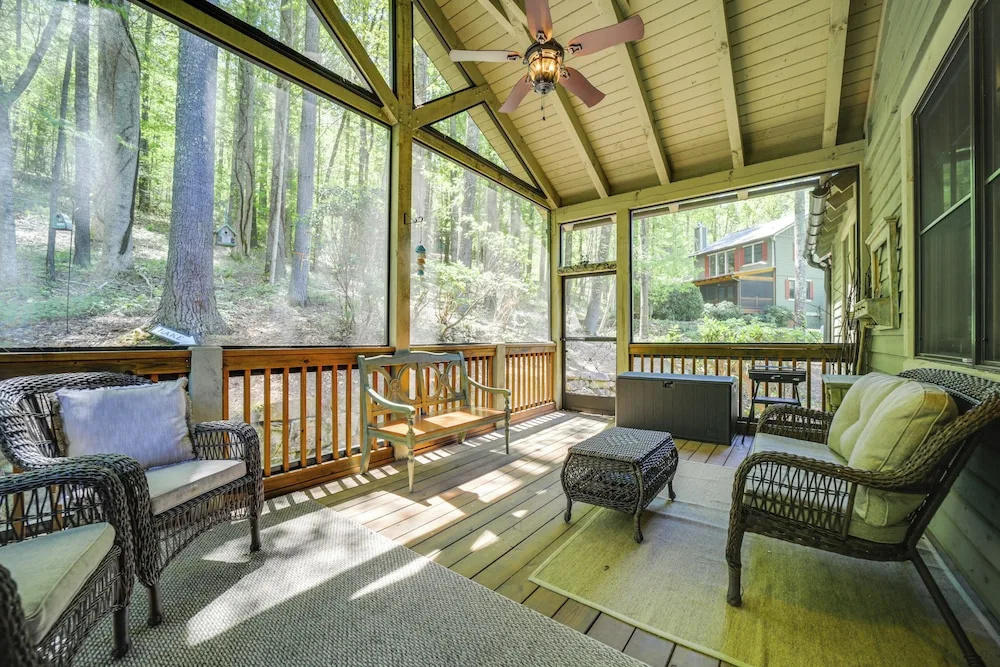 4 Mi to Lake: Tuckasegee Gem w/ Pool, Beach Access
