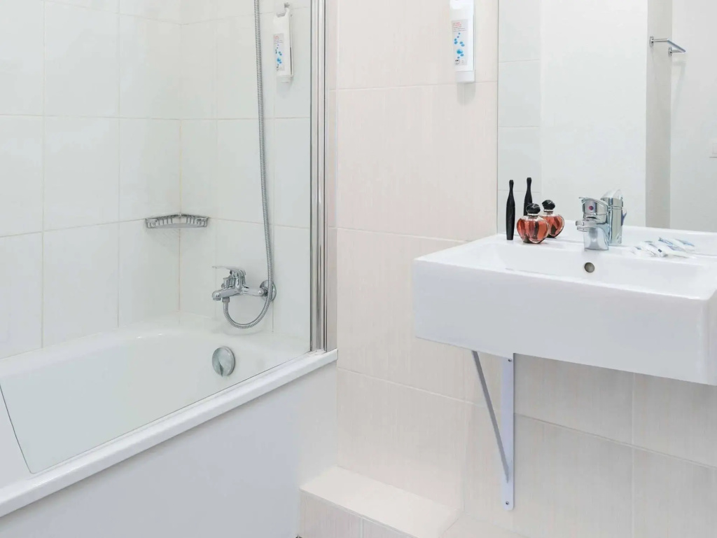Afficher la photo 8 — ibis budget Bobigny Pantin