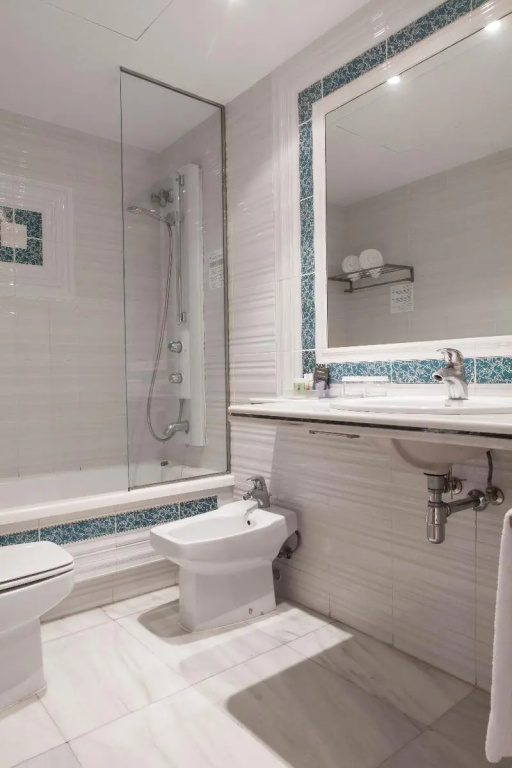 Hotel URH Sitges Playa - Chambres