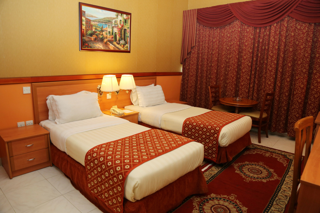 Lobby & Reception