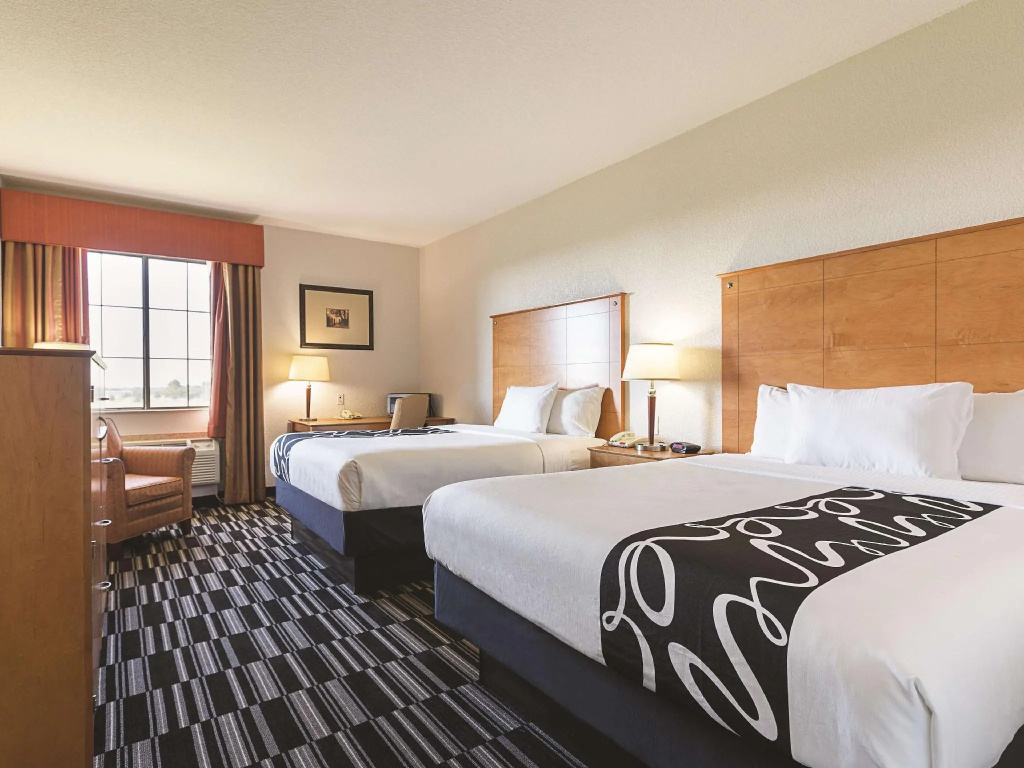 La Quinta Inn & Suites by Wyndham Alvarado - Chambres