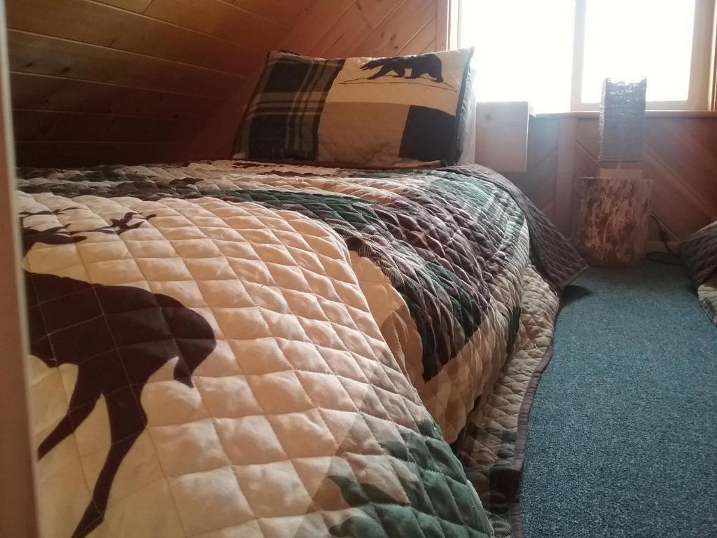 Eagle Bear Lodge by null