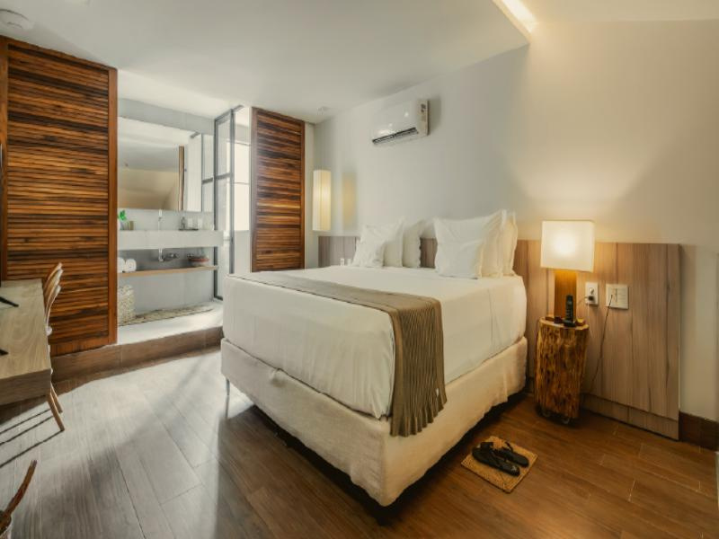 Standard Double room with balcony (full double bed)
