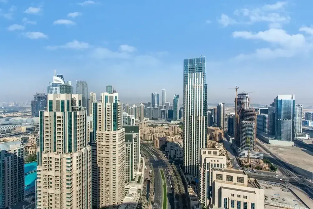 Family Home Nearby Burjkhalifa With lux Furnishing
