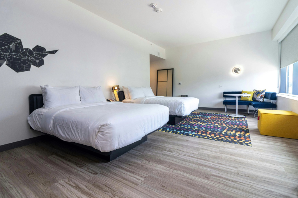 Aloft by Marriott St. Louis Cortex — 2