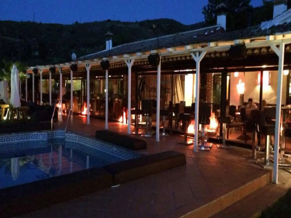 Fuente del Lobo Glamping Bungalows - Adults Only