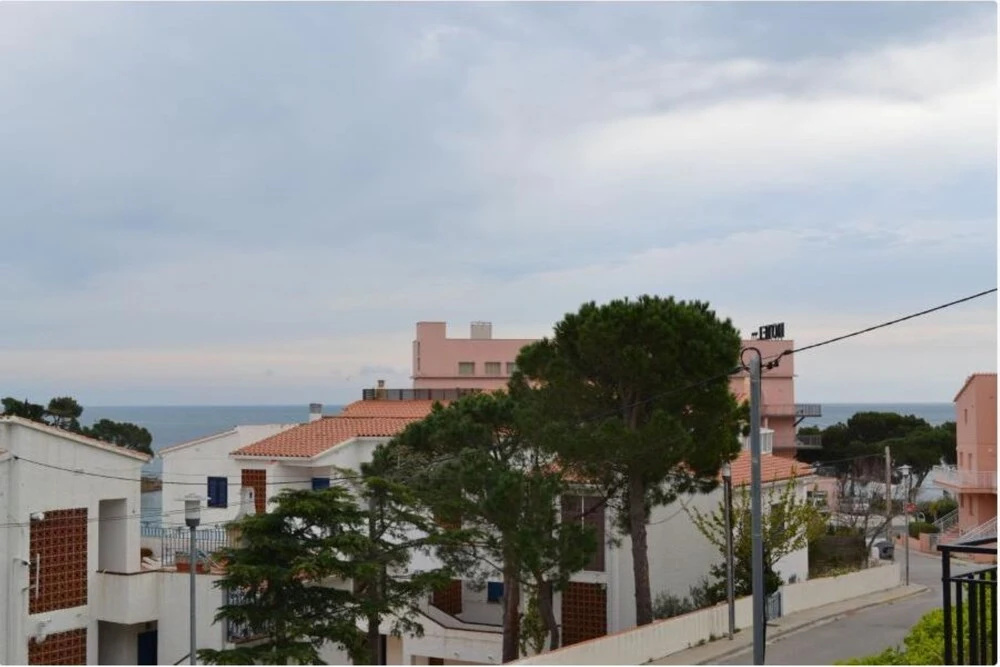106029 - Apartment in Llançà