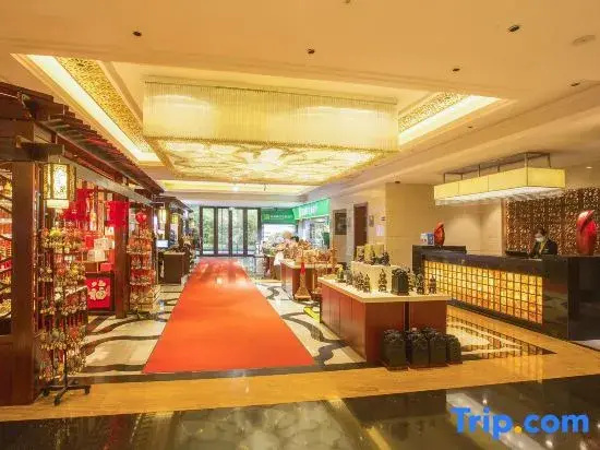 Food & Beverage
