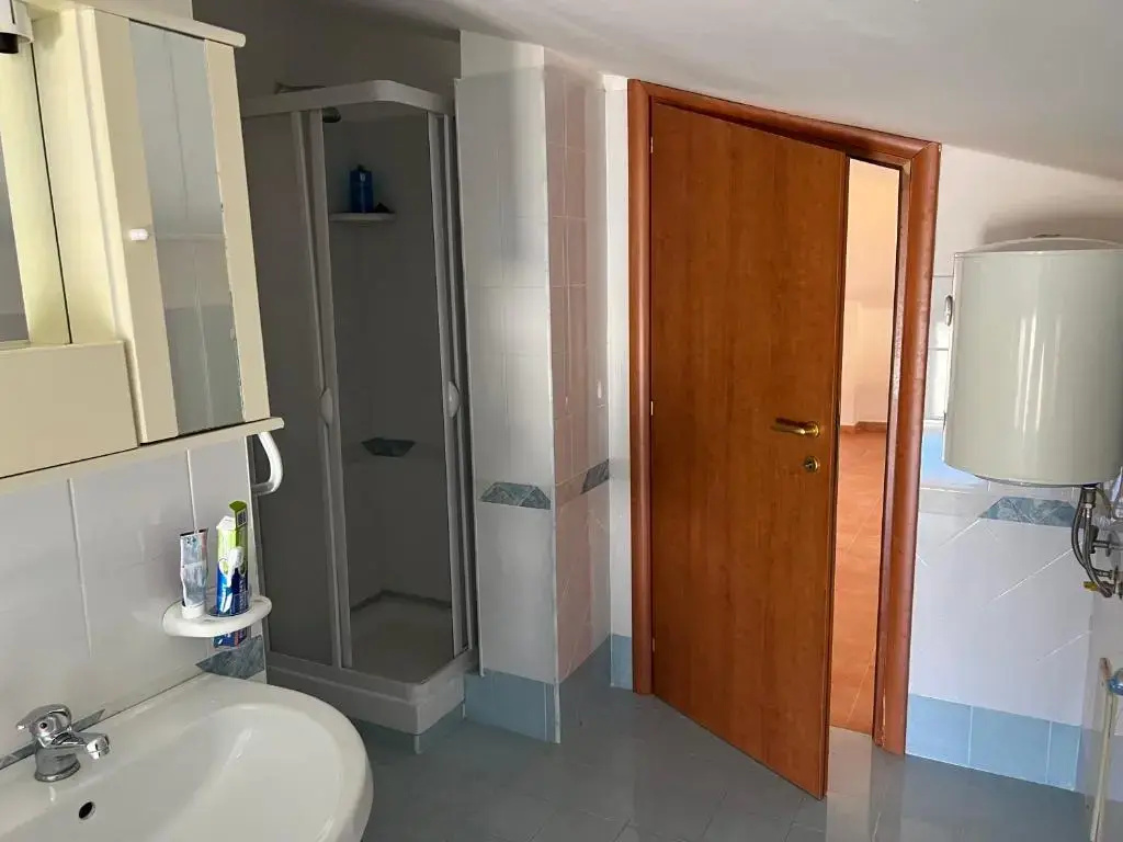 2 Bedrooms Cottage