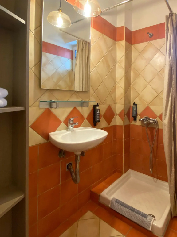 Superior Double room (full double bed)