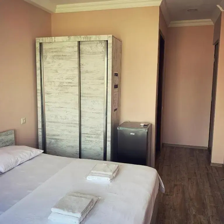 Standard Triple room with balcony
