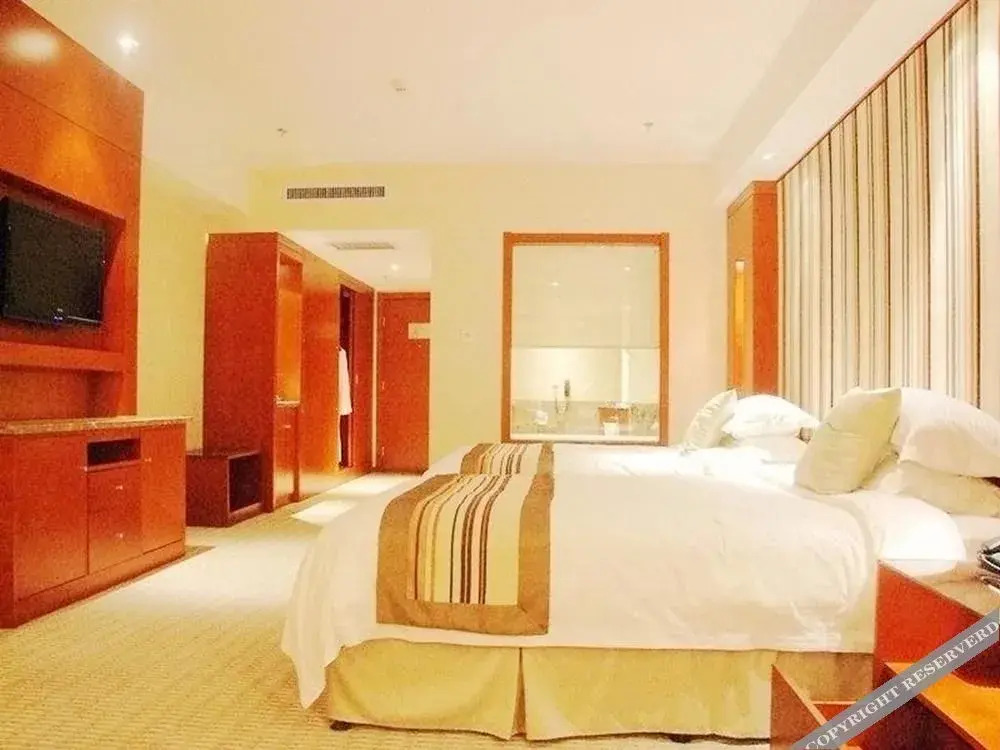 Iris Orchard All Suites Hotel (Tangshan Convention Center) - фото 3