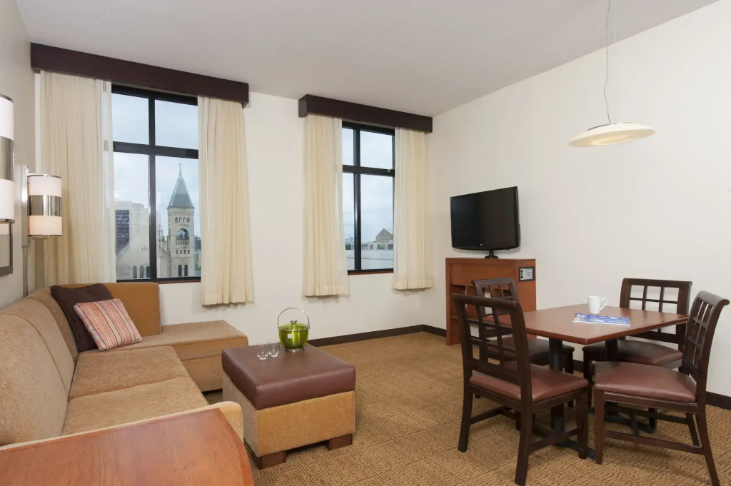 Hyatt Place Des Moines/Downtown - Général