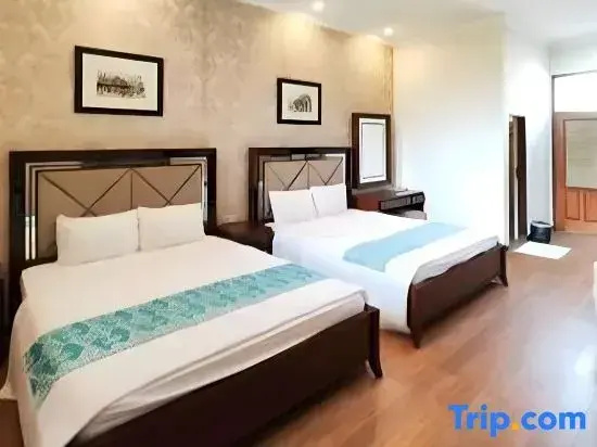 Standard Double room with balcony (full double bed)