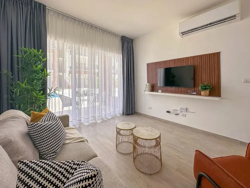 One Bedroom Apartment