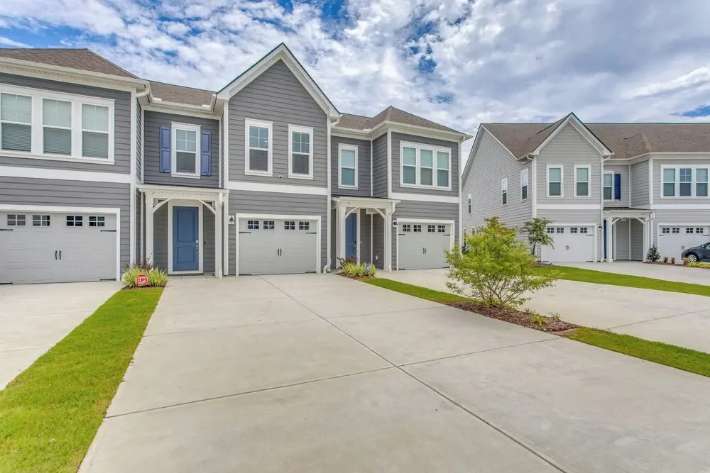 Pool + Shuttle to Ocean! North Myrtle Beach Escape