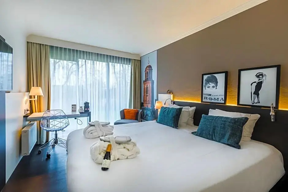 Comfort room