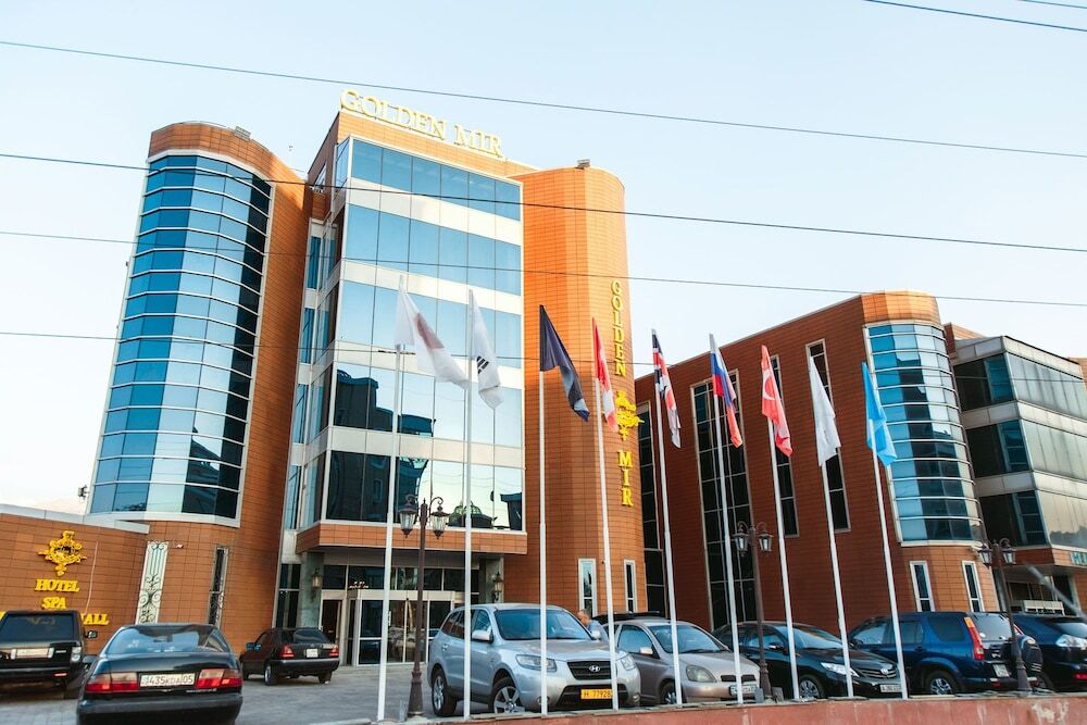 Курортный отель Golden Mir Hotel & Spa в Алматы