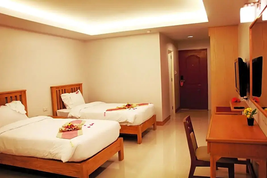Thatphanom River View Hotel - Chambres