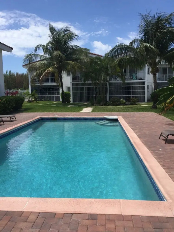 Charming 1-bed Apartment Near Port Lucaya — фото 6