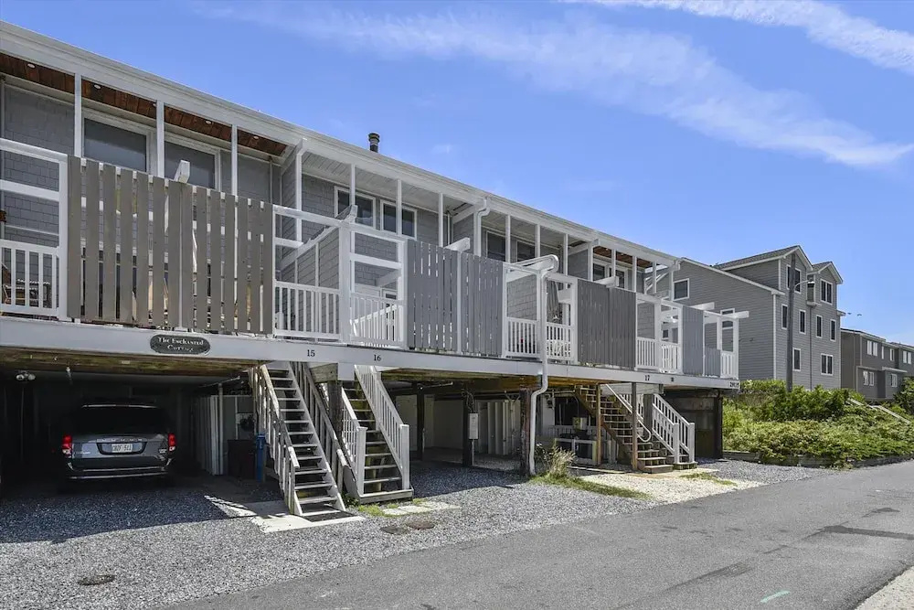 Atlantic Watergate 16 by Long & Foster