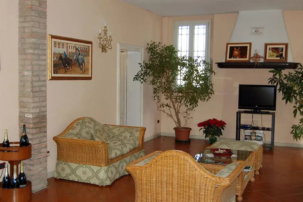 Hotel photo 12