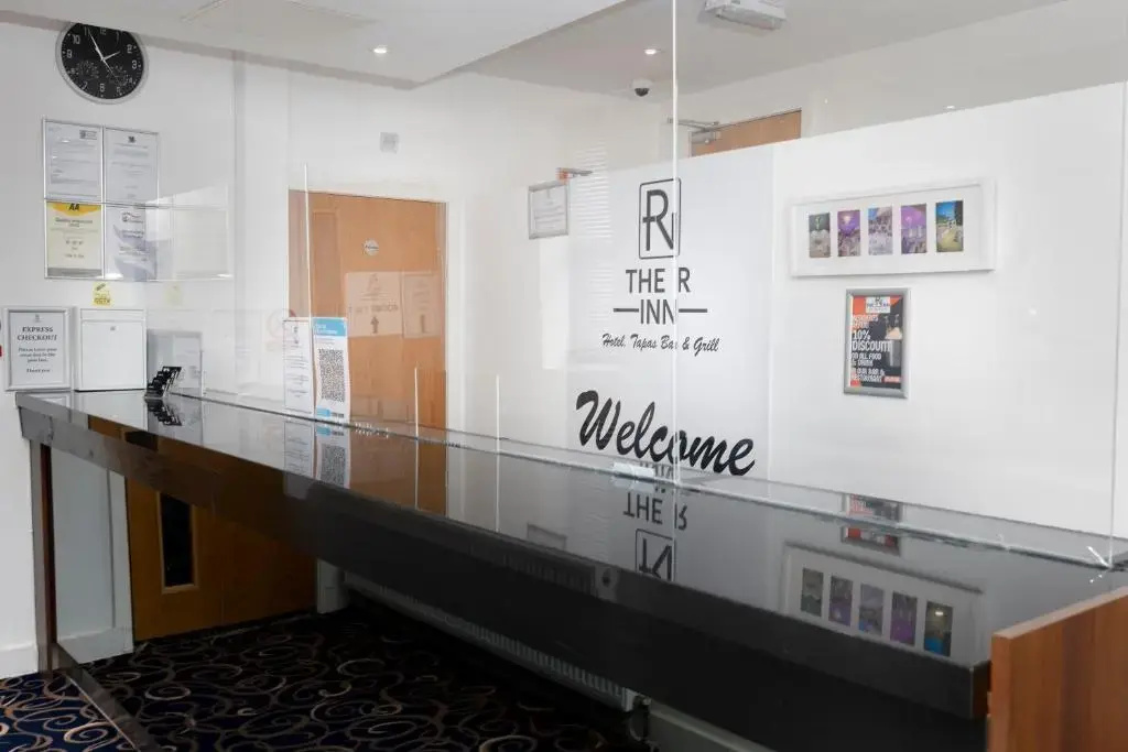 The R Inn Hotel - Chambres