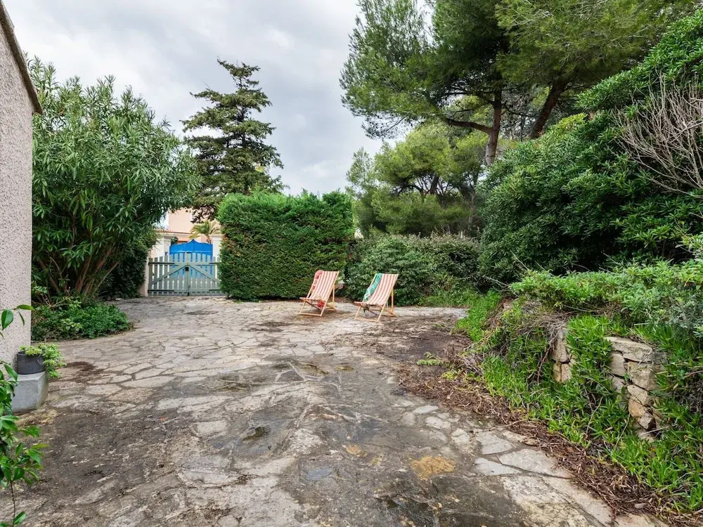 Boutique Holiday Home in Sanary-sur-mer With Terrace