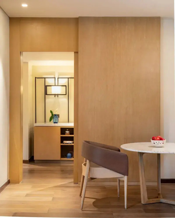 1 Bedroom Double Suite with balcony and with garden view (full double bed)