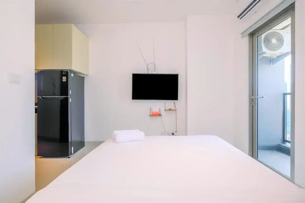 Great Deal Studio Apartment at the Newton Ciputra World 2 by Travelio