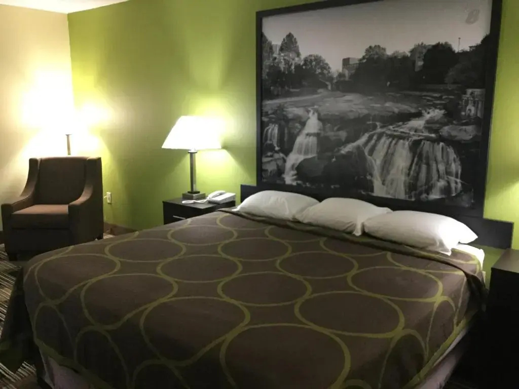 Double room (full double bed)