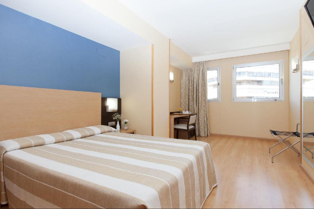 Hotel Cimbel by null
