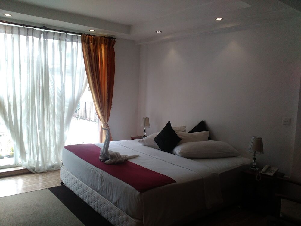 Midky Hotel