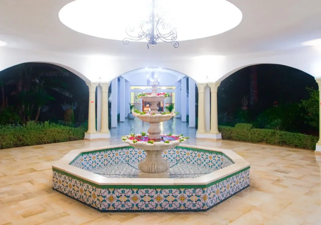 Hotel photo 11