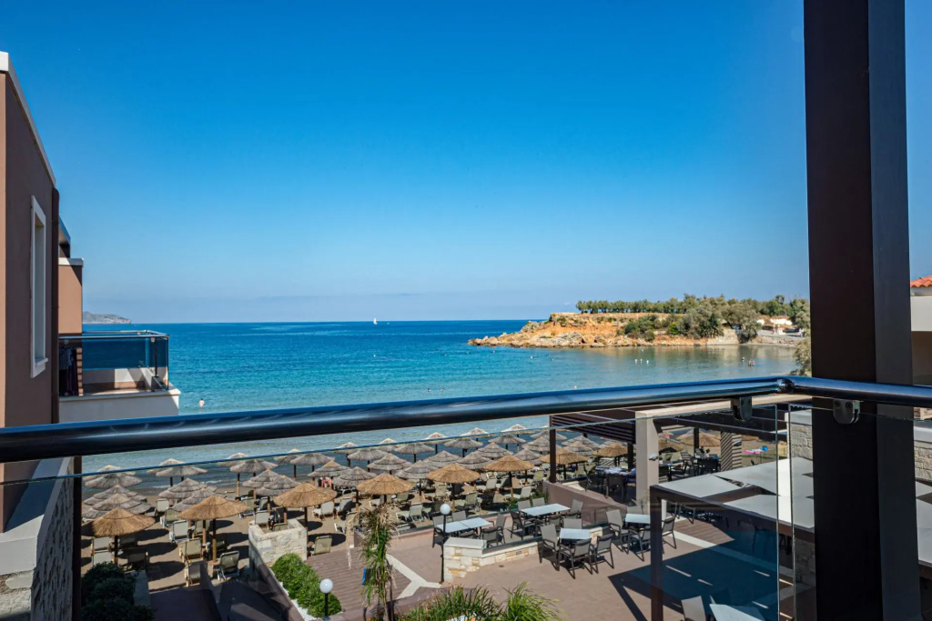 Beach & Waterfront
