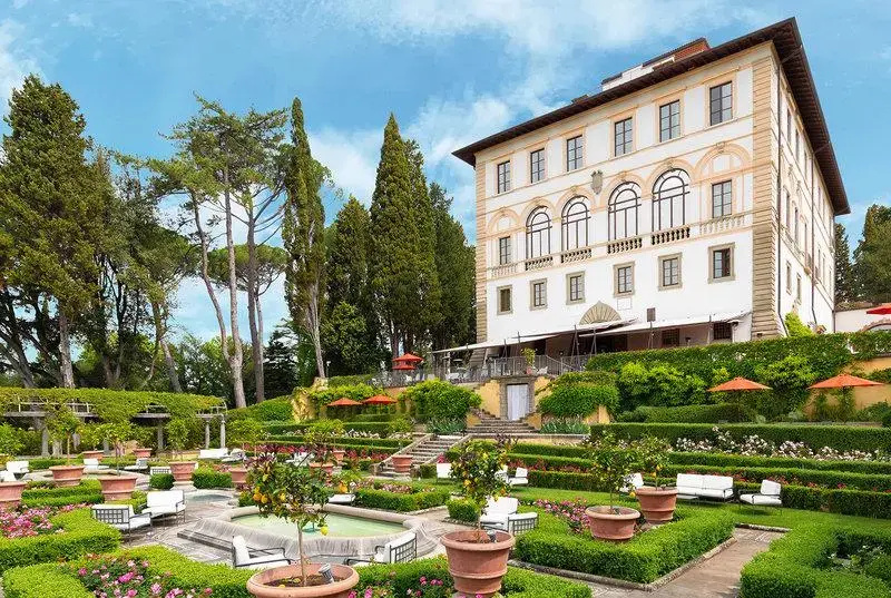 (1)Double Junior Suite (full double bed) at Il Salviatino in Florence