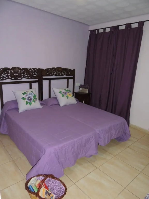 Economy room